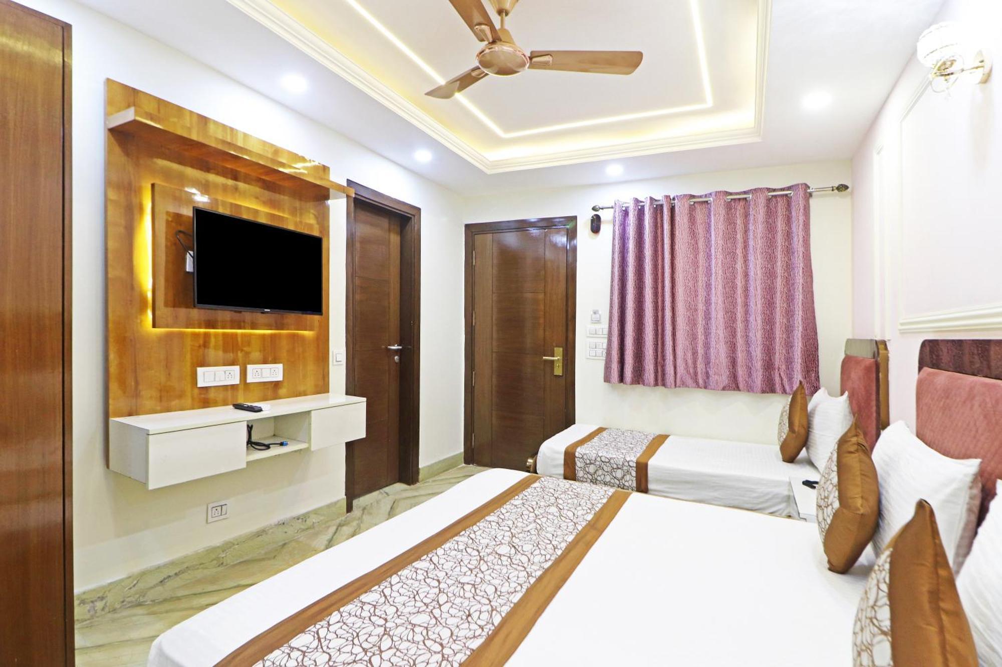 Hotel Samrat Residency 10 Mints Walking Distance Nizamuddin Railway Station นิวเดลี ภายนอก รูปภาพ