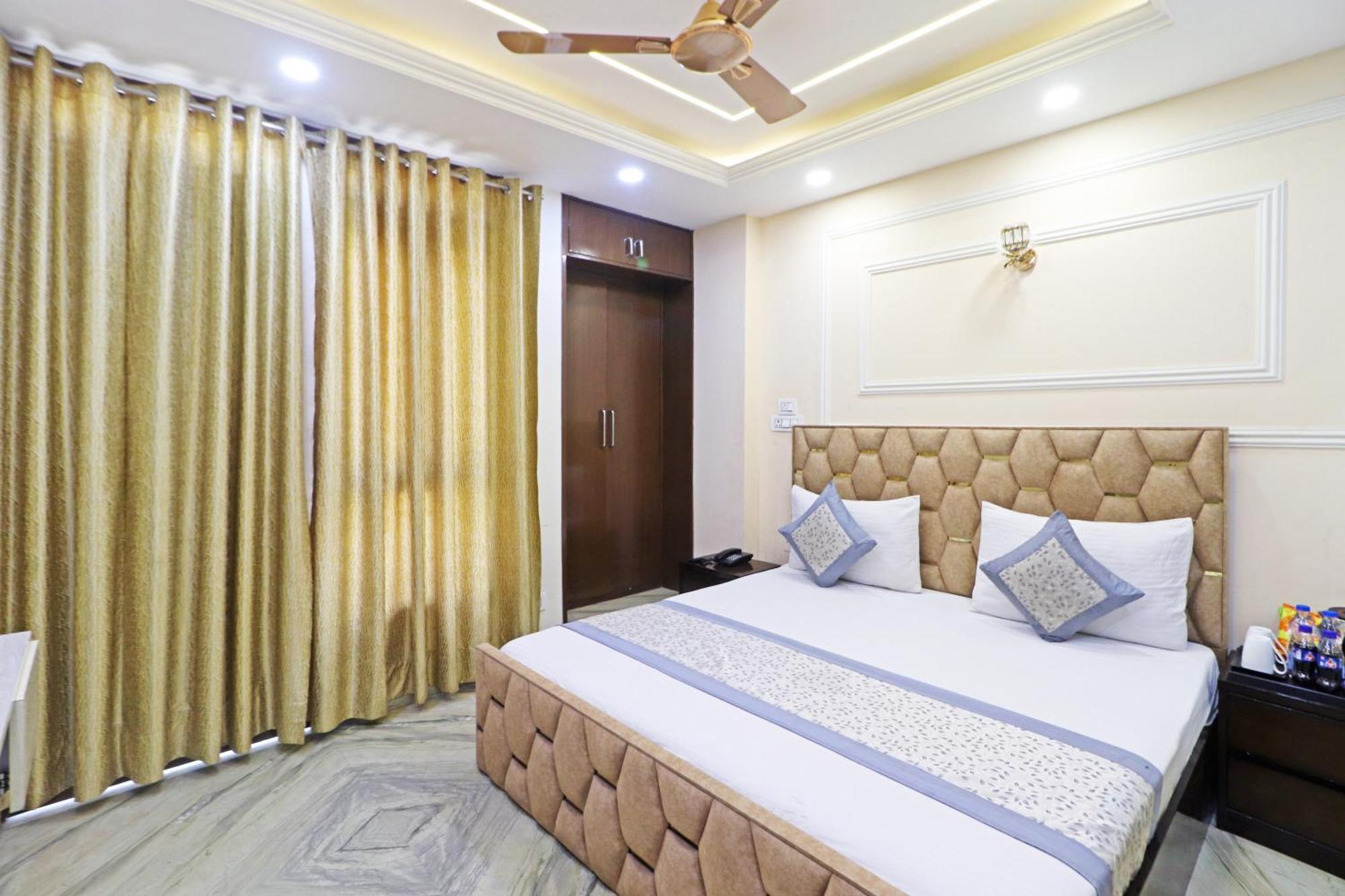 Hotel Samrat Residency 10 Mints Walking Distance Nizamuddin Railway Station นิวเดลี ภายนอก รูปภาพ